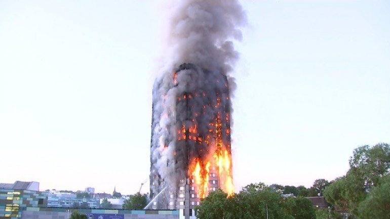 MASSIVE fire engulfs London tower block (PHOTO/VIDEO)