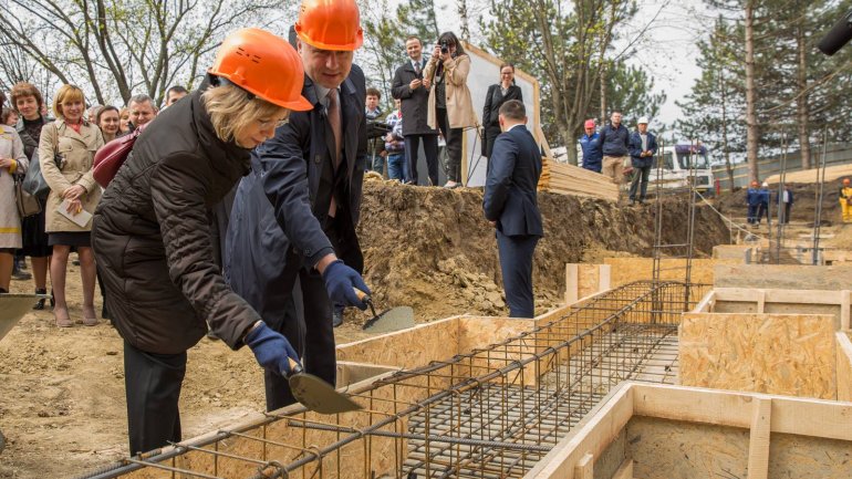 Pavel Filip attends opening of first energy efficient kindergarten in Moldova (PHOTO)