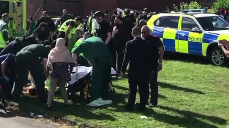 Six hurt as car strikes pedestrians outside Newcastle sports centre (PHOTO/VIDEO)