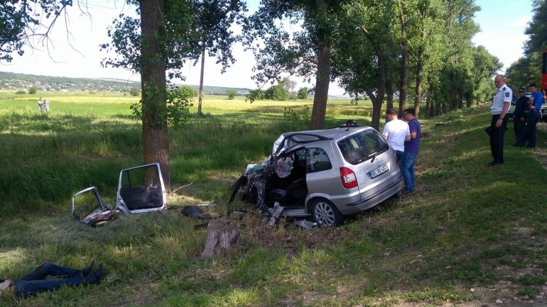 Two DEAD after HORRIFIC road crash near Gura Galbena village (PHOTO/VIDEO)