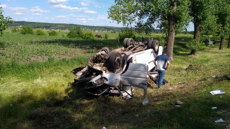 Two DEAD after HORRIFIC road crash near Gura Galbena village (PHOTO/VIDEO)