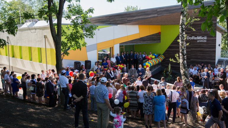 Pavel Filip attends opening of first energy efficient kindergarten in Moldova (PHOTO)