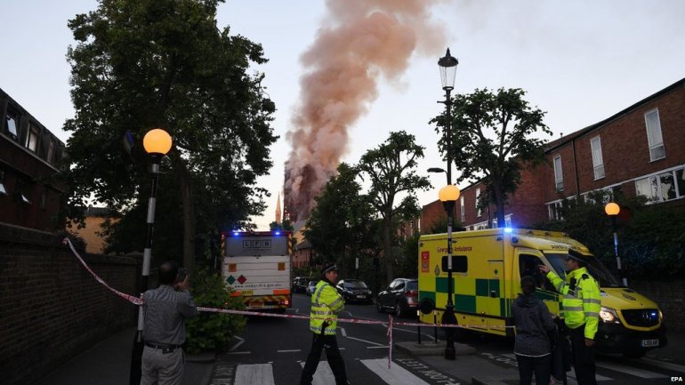 MASSIVE fire engulfs London tower block (PHOTO/VIDEO)
