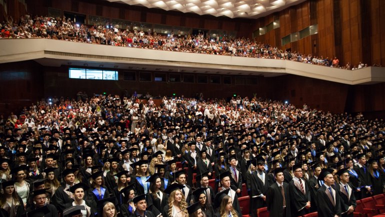 Pavel Filip urges graduates of medical university to have professional values (PHOTO)