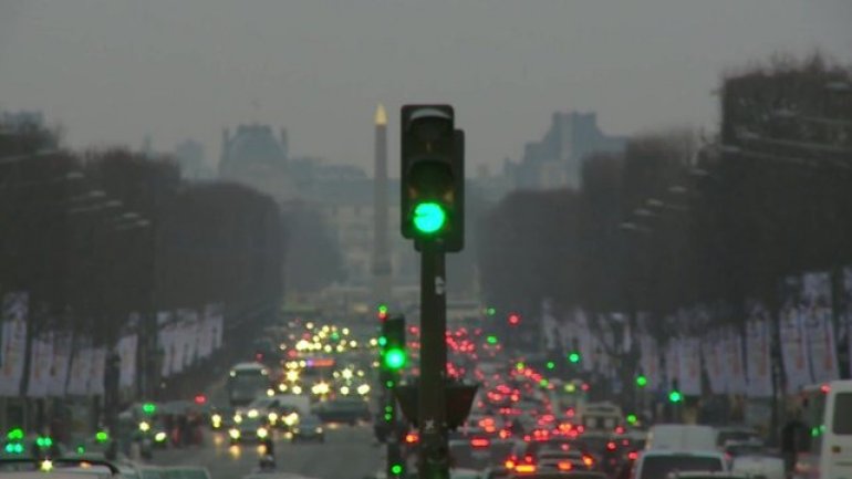 Paris pollution victim sues France for bad air