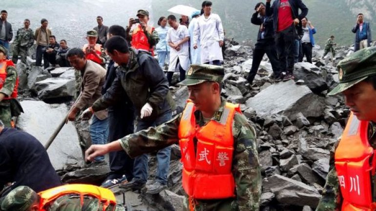 China landslide leaves at least 140 missing in Sichuan (PHOTO)