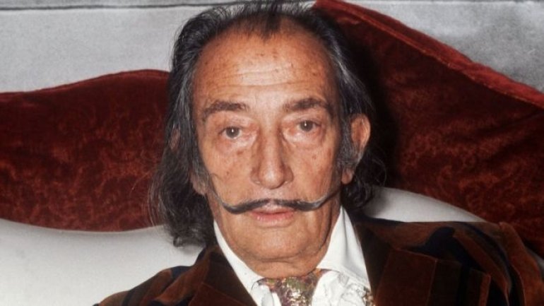 Painter Salvador Dali's body to be exhumed for paternity suit