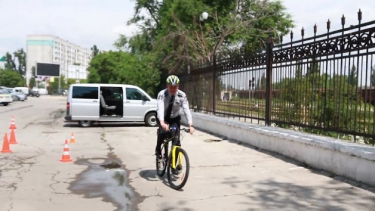 Chisinau police to patrol on bicycles