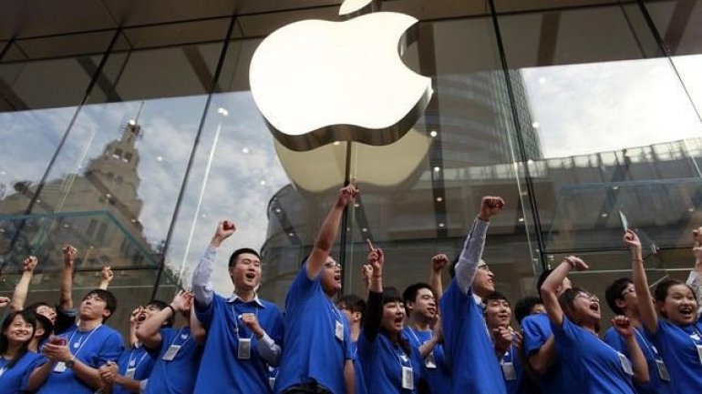 Apple workers in China get caught selling users' personal data