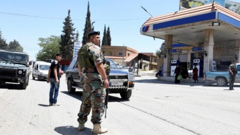 Five suicide bombers attack Lebanese army during raids 