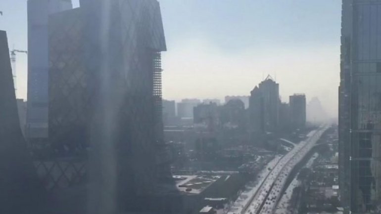 China pollution: Survey finds 70% of firms break regulations