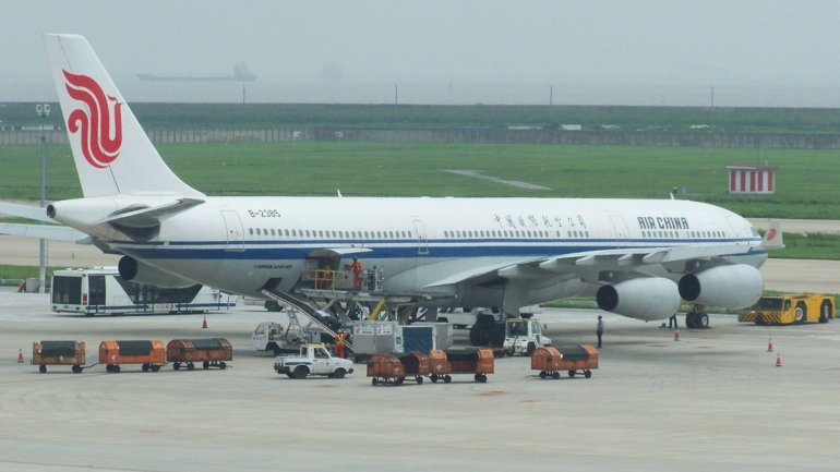 Plane delayed for hours after superstitious passenger throws coins into engine for luck