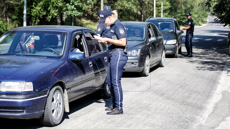 Crackdown as police officers fine OVER 600 speeding drivers 