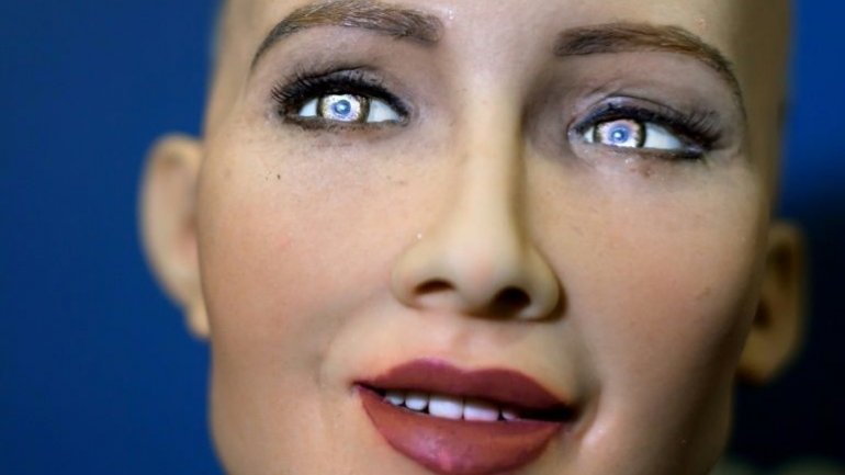 Meet Sohia -- ultra-lifelike robot