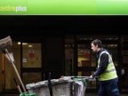 UK unemployment slashed to 1.49m