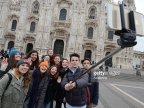 Milan bans selfie stick 