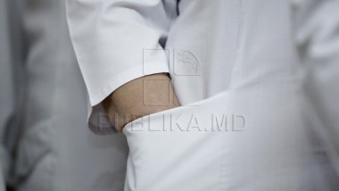 Doctors protected at work and trained to act properly towards patients 