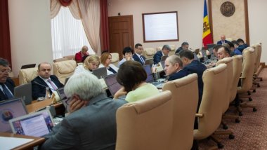 Government to approve the draft law on medical service