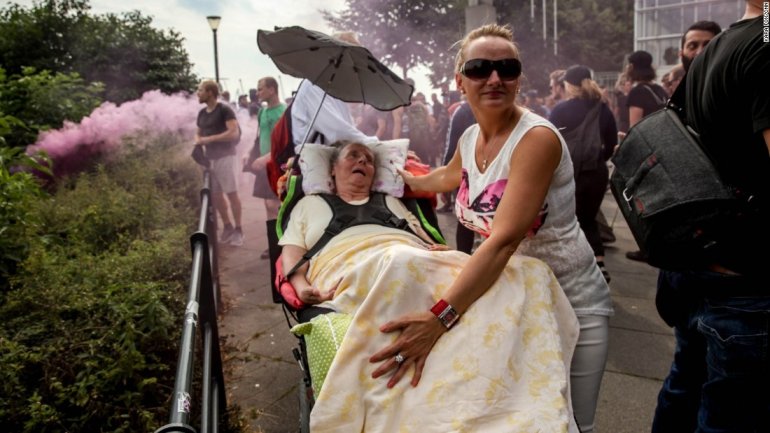 CNN pics on Hamburg's three days of G20 protests