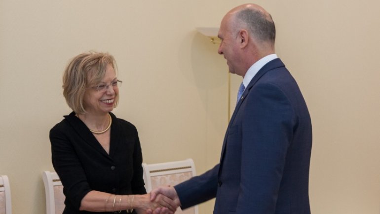 Prime Minister Pavel Filip meets German Ambassador on farewell visit