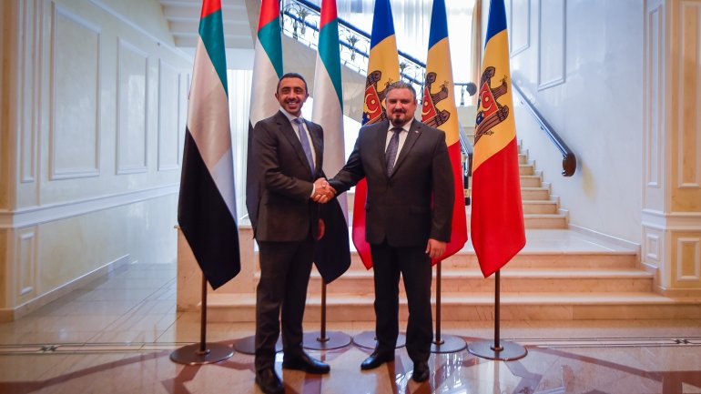 UAE Foreign Minister and Moldovan Deputy Prime Minister discuss bolstering relations