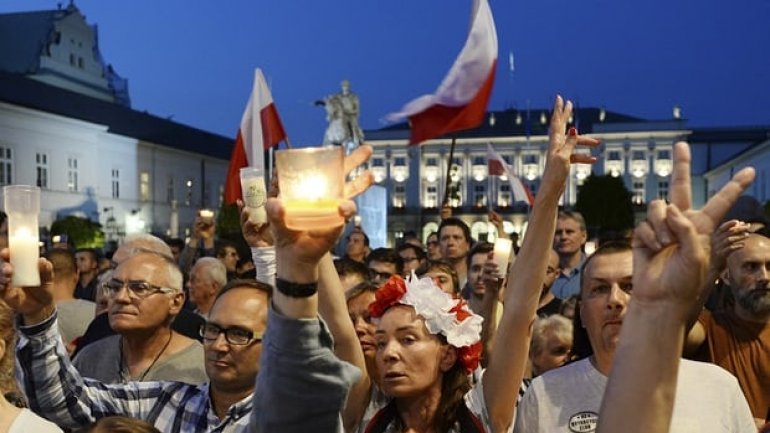 Poland may be stripped of EU voting rights over judicial independence