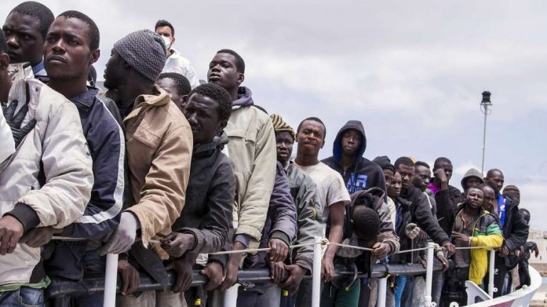 Italy wants other European ports to take in migrants