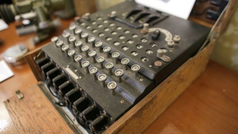 World War II €100 typewriter sold for €45,000 