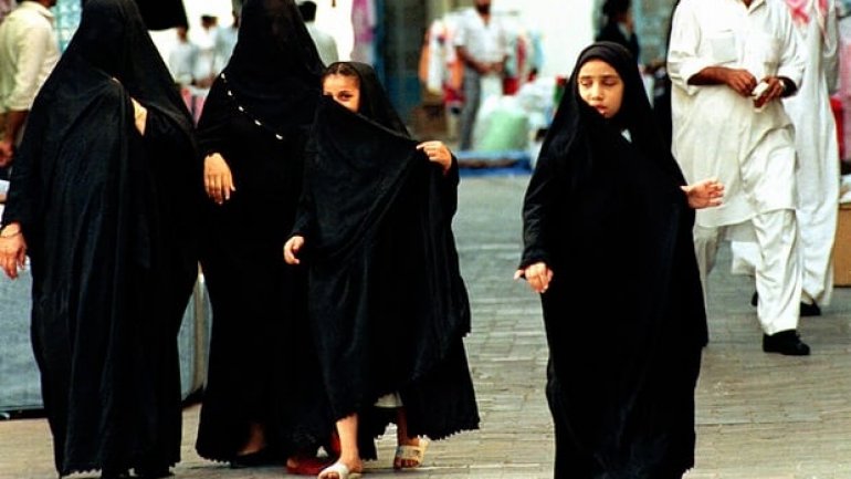 Saudi woman investigated for wearing 'indecent' clothing at heritage site