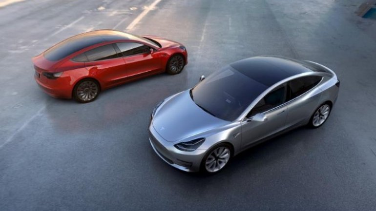 Elon Musk says Model 3 has got all regulatory aprovals