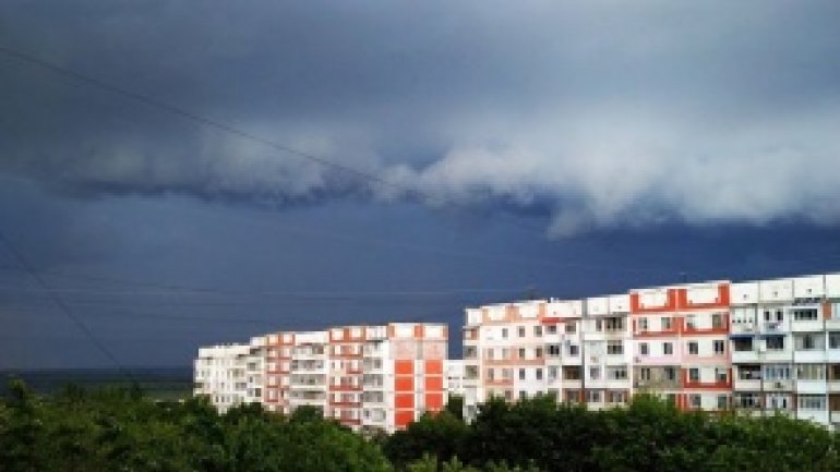 THUNDERSTORMS, WIND, HAIL TRIGGER YELLOW WARNING ACROSS MOLDOVA