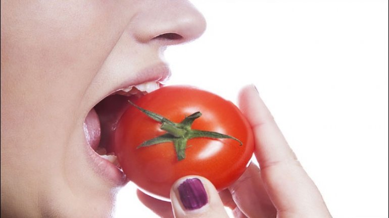 Daily tomato consumption may protect against skin cancer