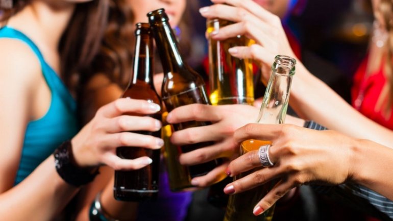 Parliament votes to restrict alcohol ads