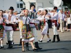 Traditional Clothes Parade in Great Assembly Square for Independence Day (Video)