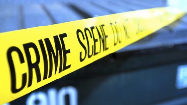 Man fatally stabbed in chest found by neighbor in Făleşti. Officers have no leads