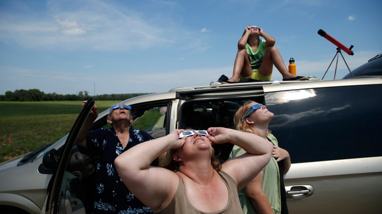 The Solar Eclipse, in pictures