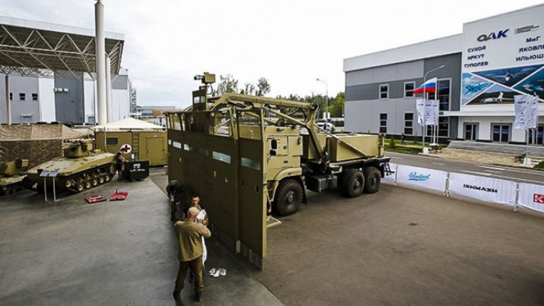 Russian armored MONSTER to manage protest's crowd (PHOTO)