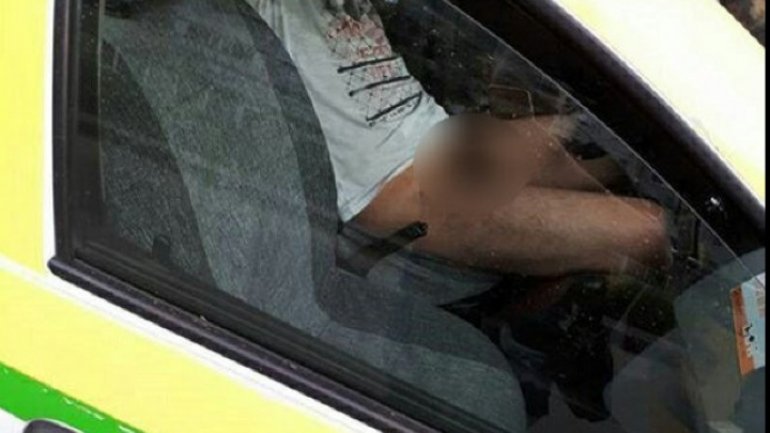 Chisinau taxi driver, semi-naked in service car (18+ pictures)