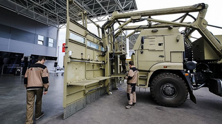 Russian armored MONSTER to manage protest's crowd (PHOTO)