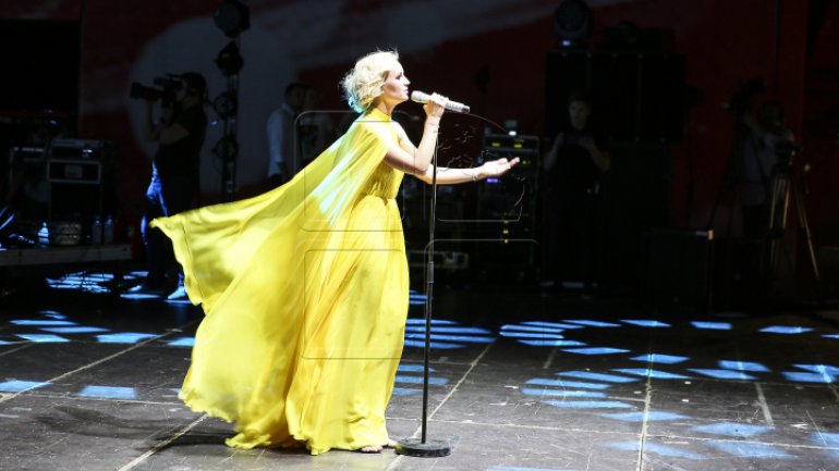 Over 100,000 spectators overwhelmed by unprecedented music concert in Chisinau center (Photos)