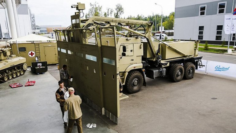 Russian armored MONSTER to manage protest's crowd (PHOTO)