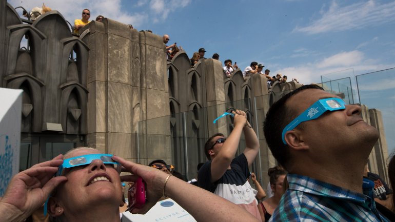 The Solar Eclipse, in pictures