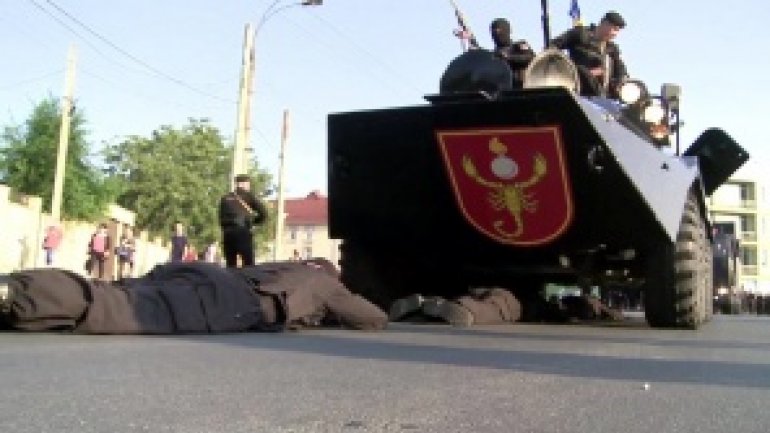 Over 900 carabinieri participated ample military exercise in Chisinau (video)