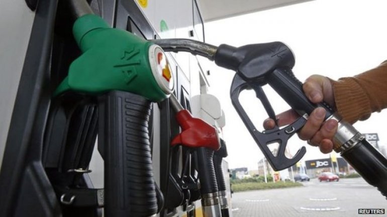 Cheer for Moldova's drivers as fuel prices significantly drop  