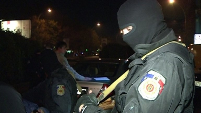 Fulger staged police raids on Chisinau night clubs - good command of internal minister (video)