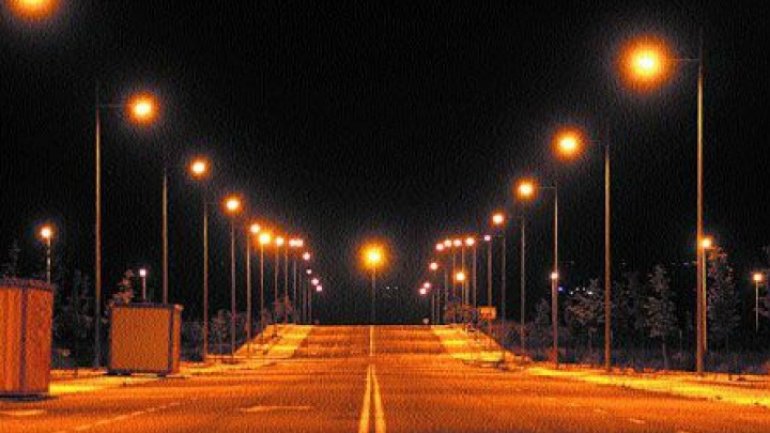 Streets from Mândâc village will be lit. Local authorities built a 3 km street light network