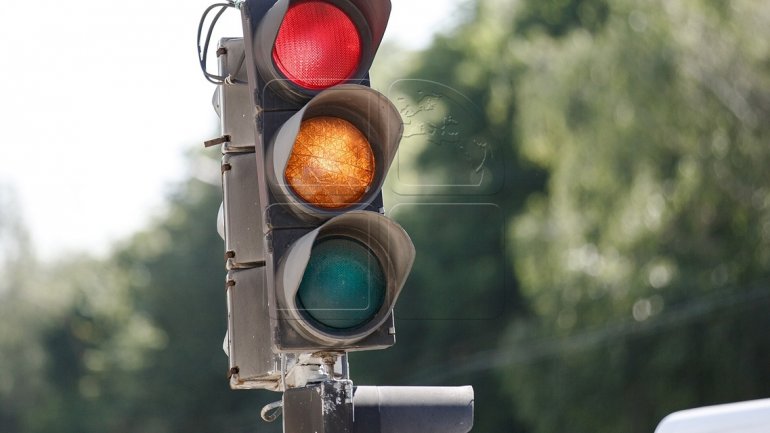 Traffic lights on new schedule on Dacia Boulevard