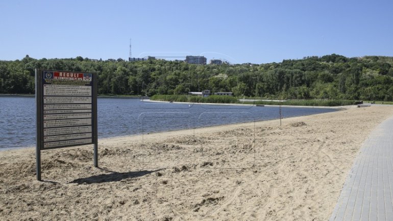 Swimming forbidden in Chisinau lakes due to harmful bacteria found 