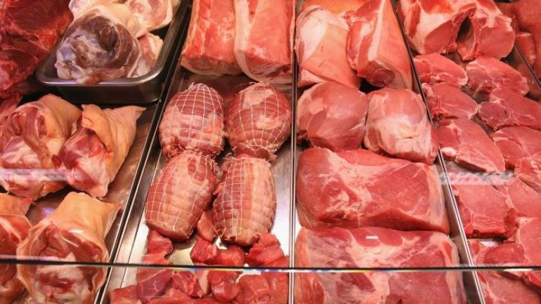 Russia temporarily bans pig, pork imports from Romania