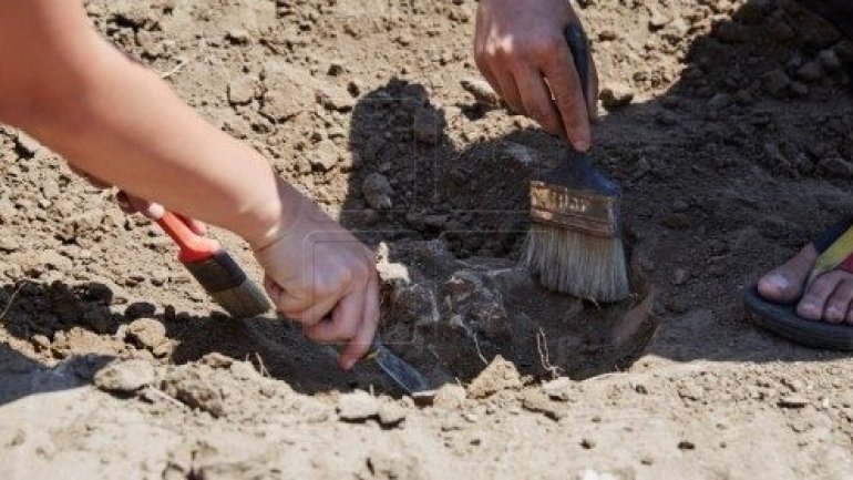 Three graves dating back to Medieval Ages discovered in Orheiul Vechi